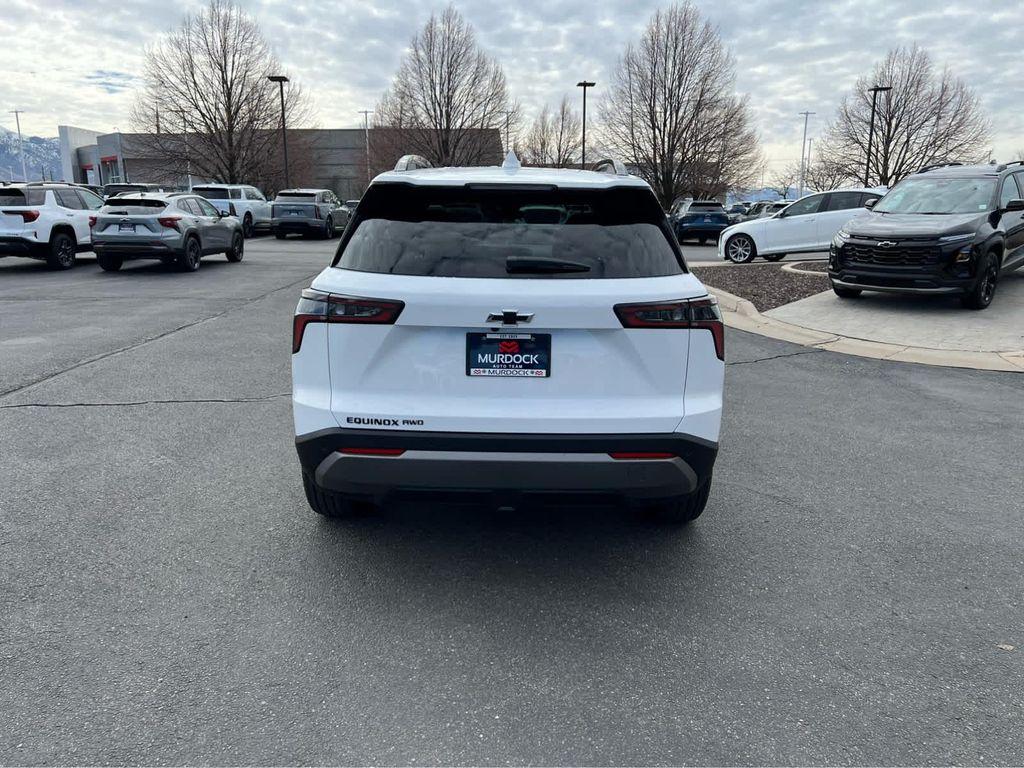 new 2026 Chevrolet Equinox car, priced at $34,390