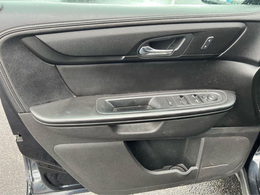 used 2013 Chevrolet Traverse car, priced at $6,995