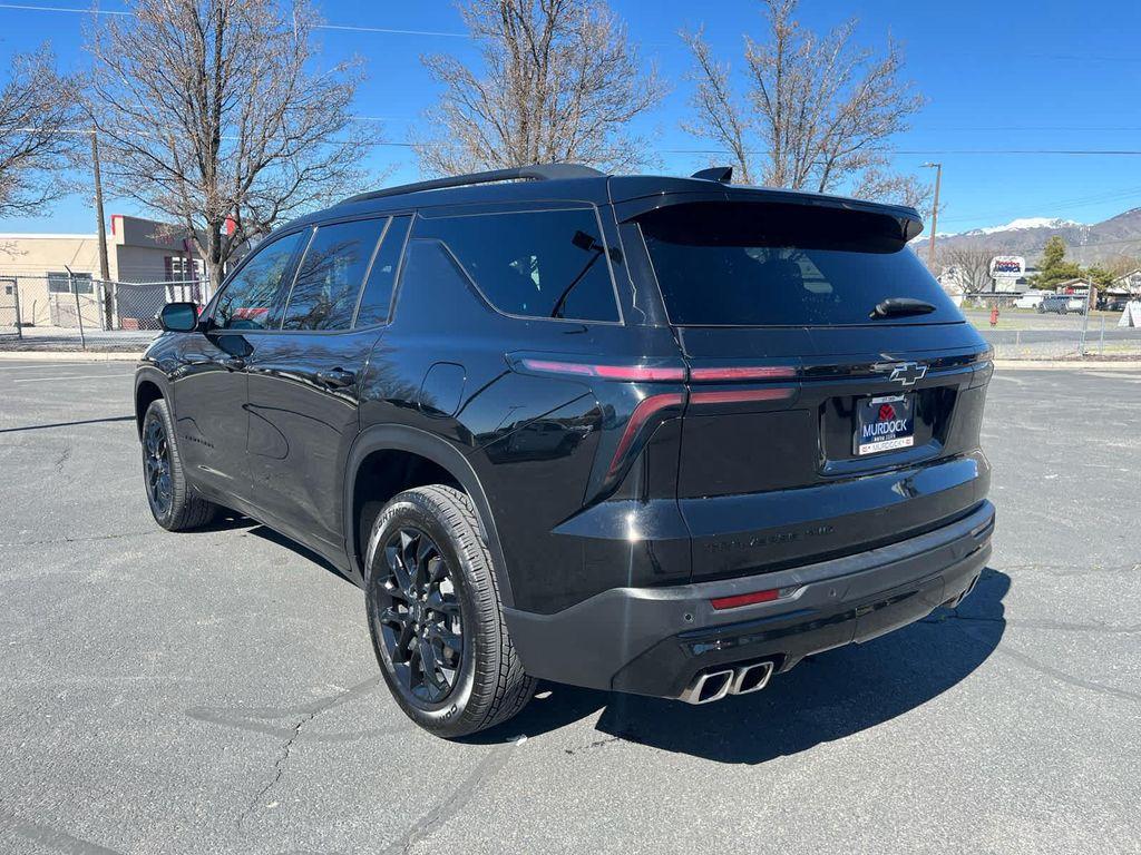 used 2025 Chevrolet Traverse car, priced at $38,995