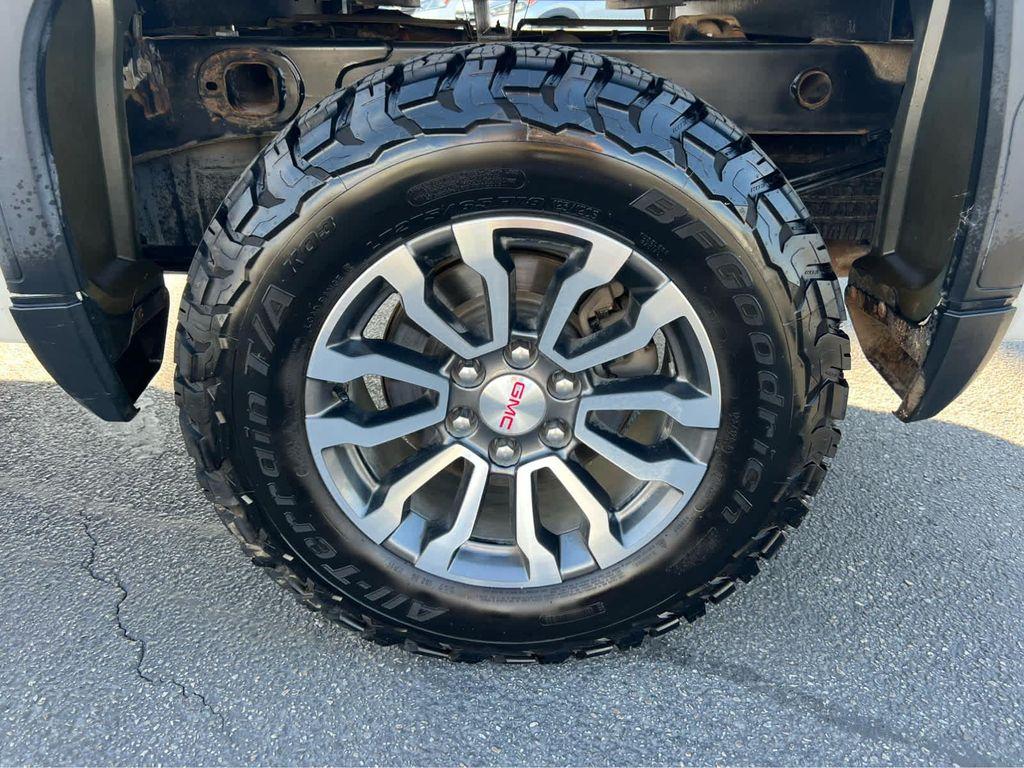 used 2021 GMC Sierra 1500 car, priced at $38,990