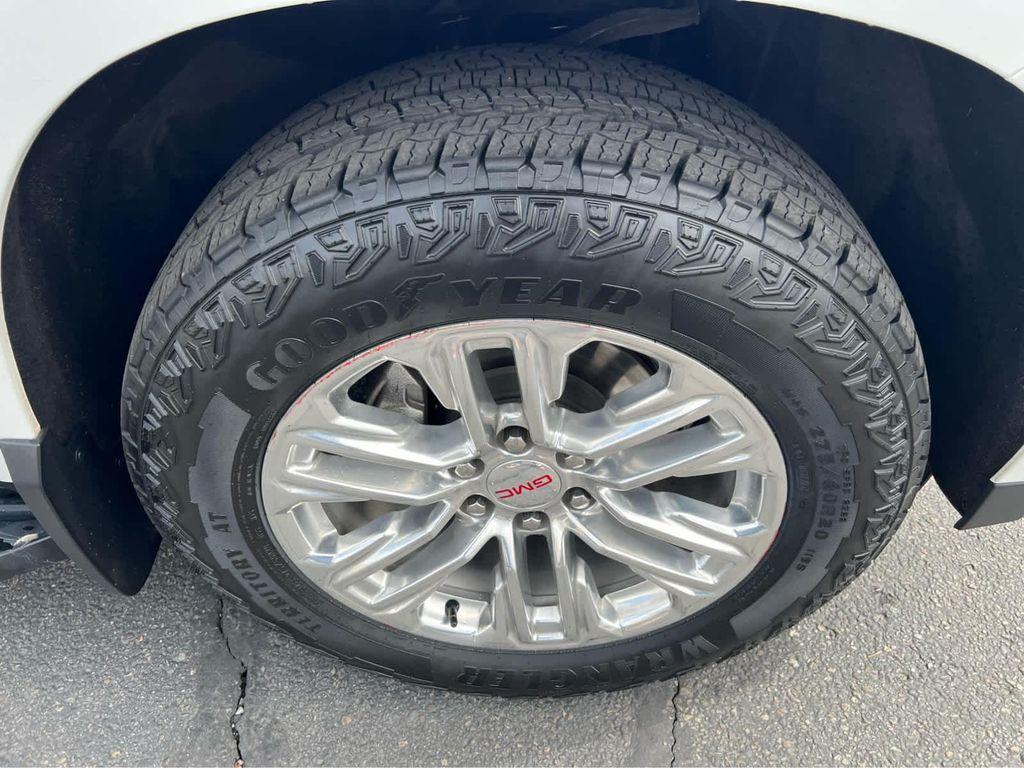 used 2022 GMC Yukon car, priced at $40,995