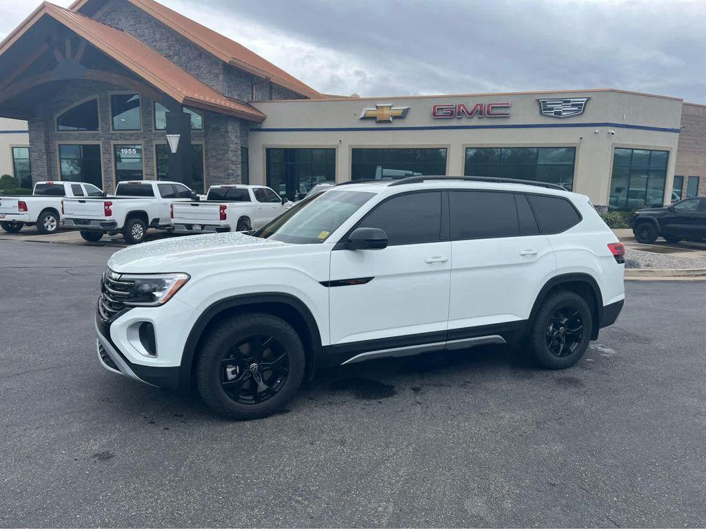 used 2025 Volkswagen Atlas car, priced at $39,494