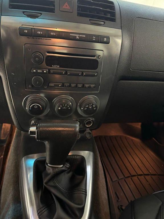 used 2006 Hummer H3 car, priced at $9,900
