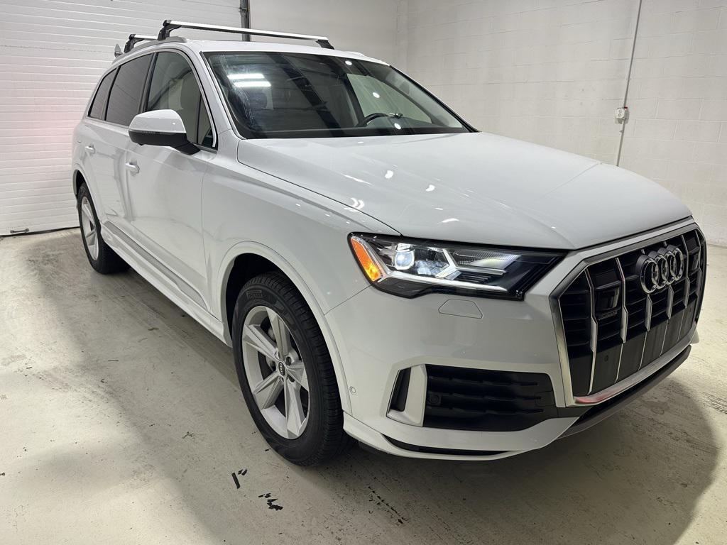 used 2022 Audi Q7 car, priced at $30,880