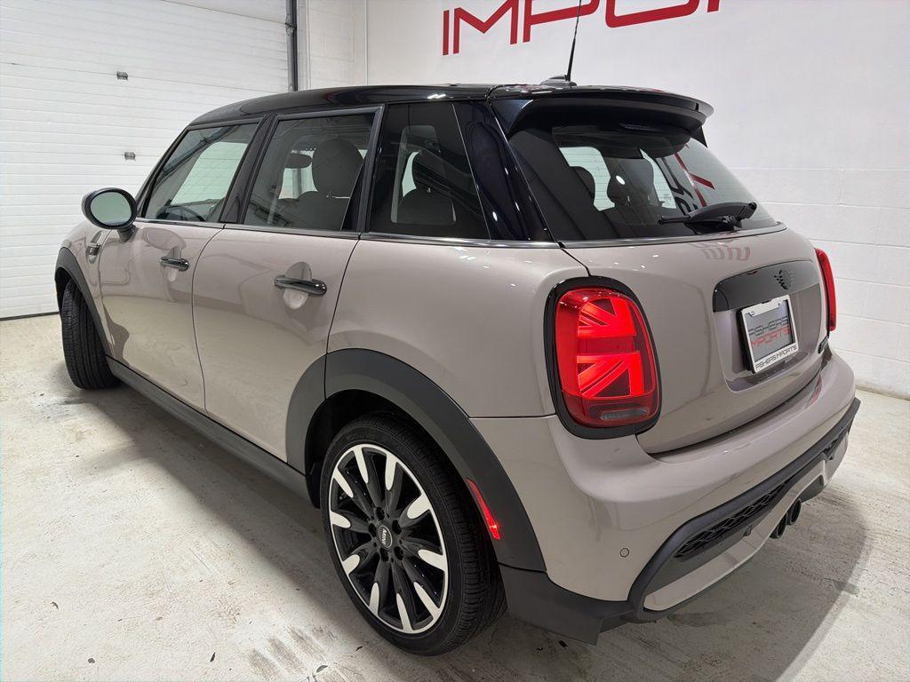 used 2024 MINI Hardtop car, priced at $24,999
