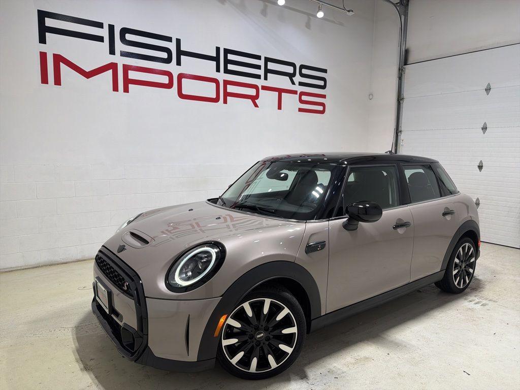 used 2024 MINI Hardtop car, priced at $24,999