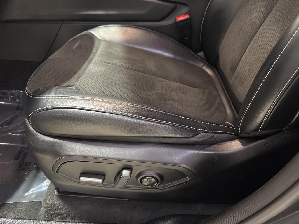 used 2022 Jeep Grand Cherokee L car, priced at $29,850