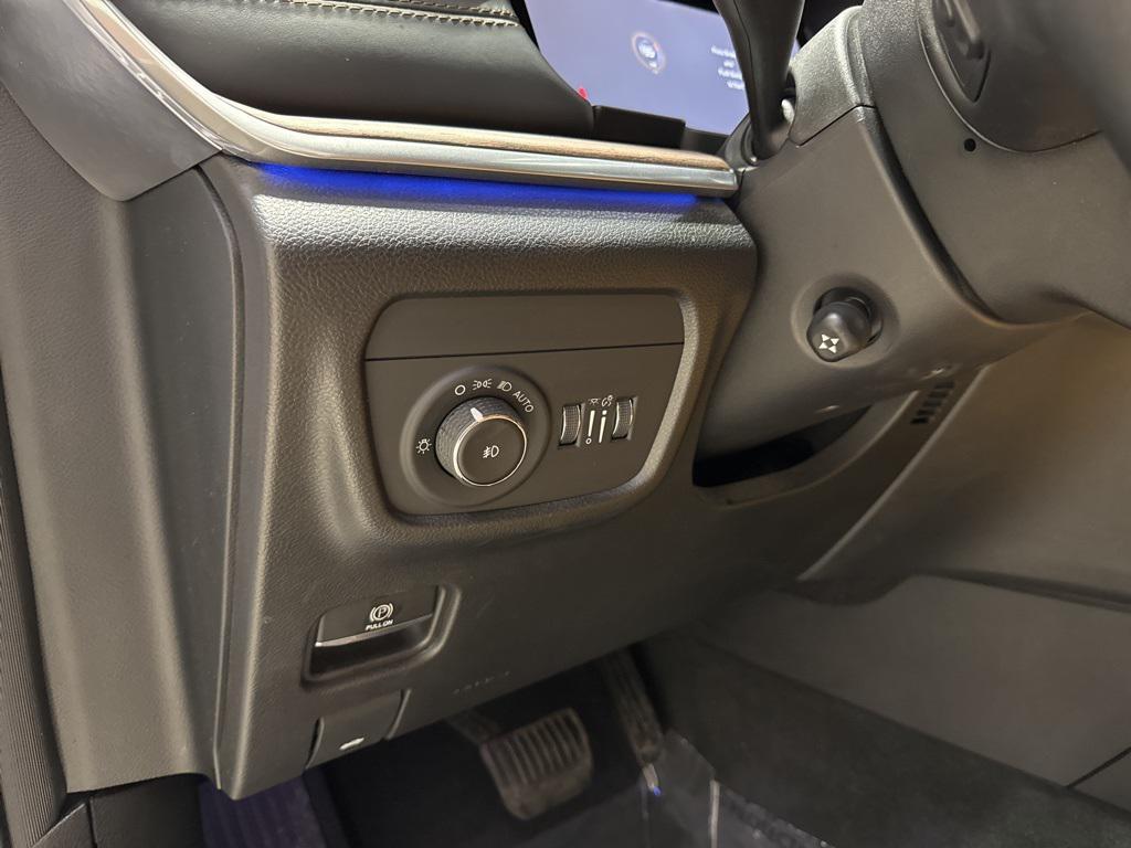 used 2022 Jeep Grand Cherokee car, priced at $42,750