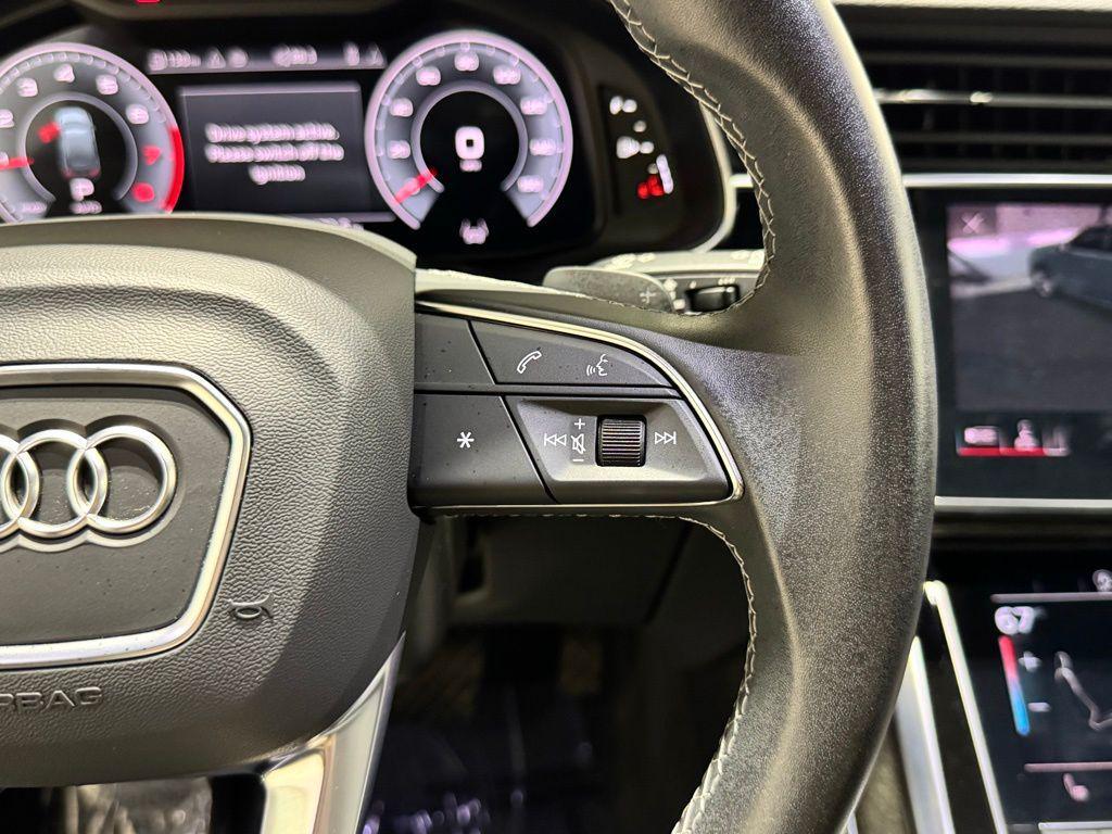used 2025 Audi Q7 car, priced at $50,850