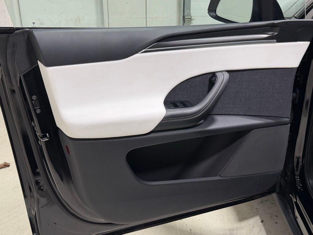 used 2022 Tesla Model X car, priced at $67,750