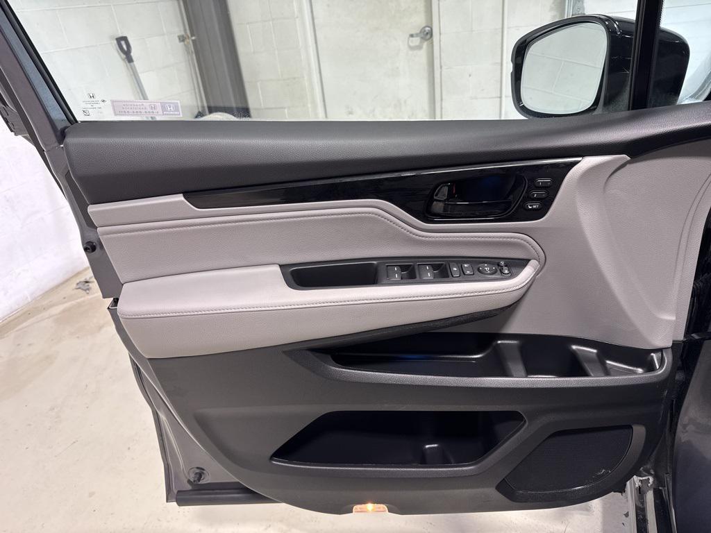 used 2024 Honda Odyssey car, priced at $44,850