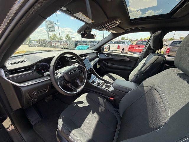 new 2026 Jeep Grand Cherokee L car, priced at $48,005