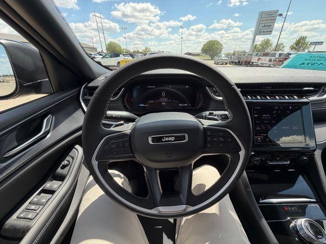 new 2026 Jeep Grand Cherokee L car, priced at $48,005