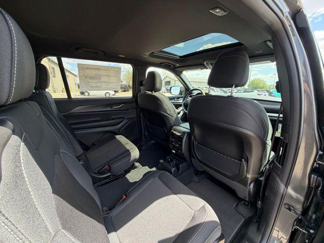 new 2026 Jeep Grand Cherokee L car, priced at $48,005