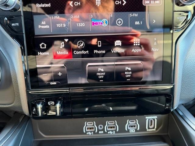 new 2026 Ram 1500 car, priced at $61,019