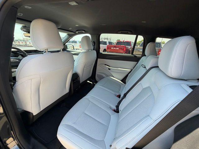 new 2026 Jeep Cherokee car, priced at $36,490