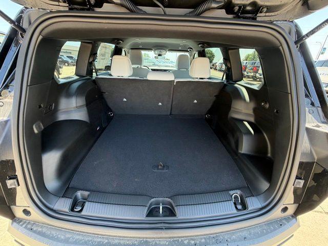 new 2026 Jeep Cherokee car, priced at $36,490