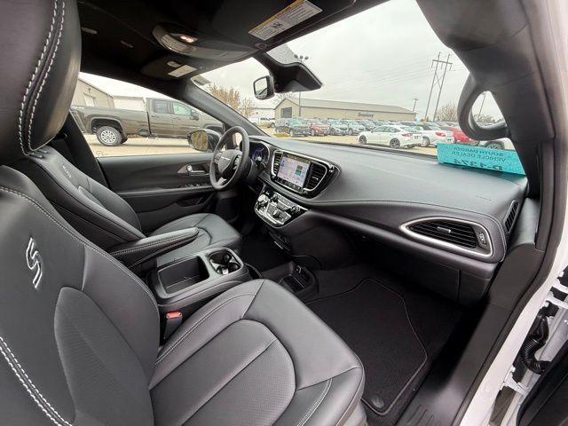 new 2026 Chrysler Pacifica car, priced at $50,580