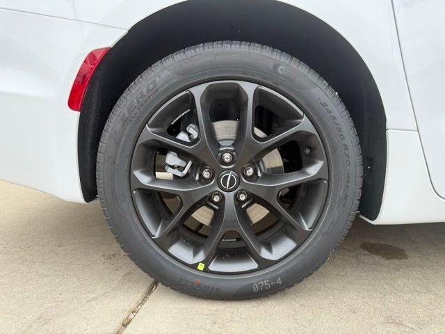 new 2026 Chrysler Pacifica car, priced at $50,580