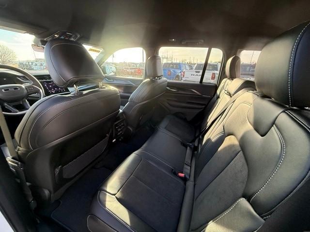 new 2025 Jeep Grand Cherokee car, priced at $43,385