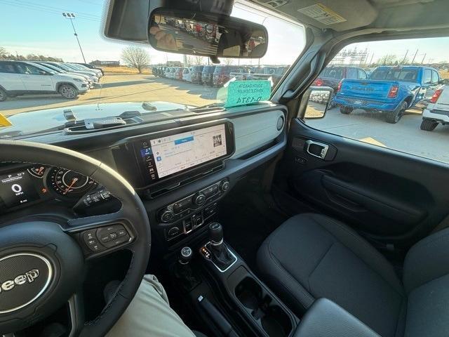 new 2026 Jeep Wrangler car, priced at $46,157