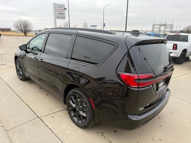 new 2026 Chrysler Pacifica car, priced at $47,080