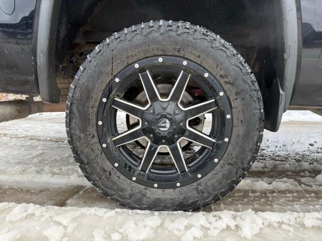 used 2017 GMC Sierra 1500 car, priced at $27,404