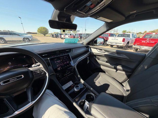 new 2026 Jeep Grand Cherokee L car, priced at $48,005