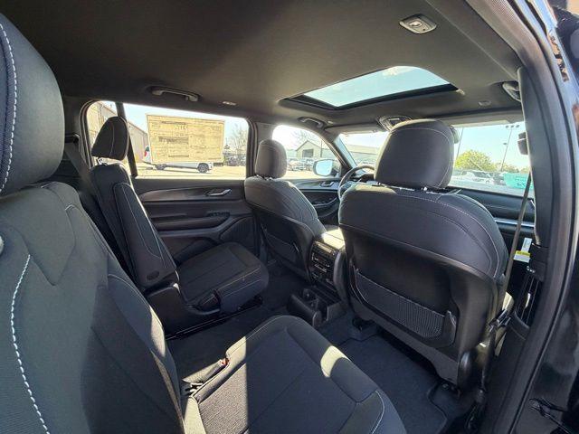 new 2026 Jeep Grand Cherokee L car, priced at $48,005