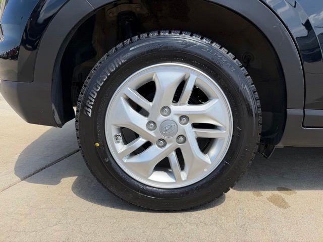 used 2025 Hyundai Venue car, priced at $21,890