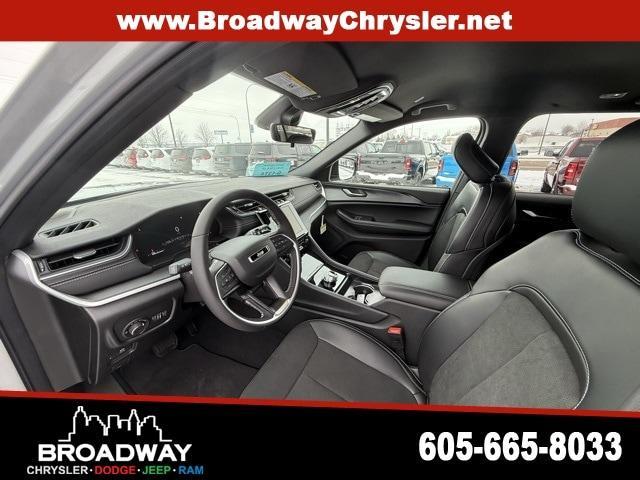 new 2025 Jeep Grand Cherokee car, priced at $39,730