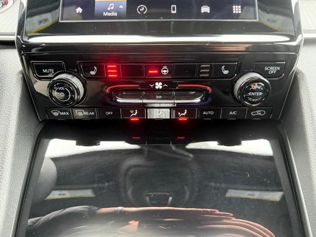 new 2025 Jeep Grand Cherokee car, priced at $43,980