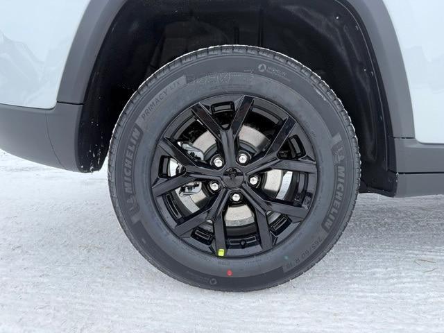 new 2025 Jeep Grand Cherokee car, priced at $43,980