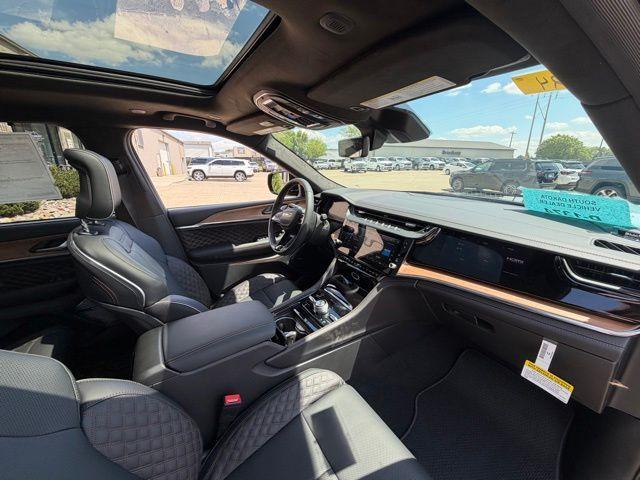 new 2026 Jeep Grand Cherokee car, priced at $62,690