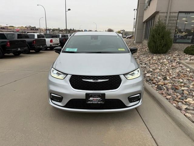 new 2026 Chrysler Pacifica car, priced at $45,630