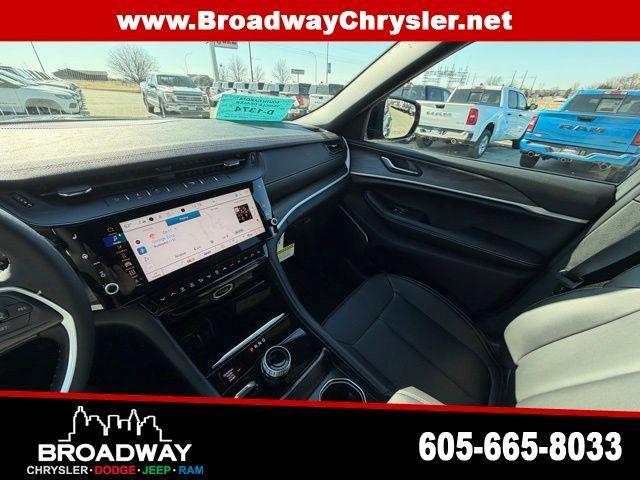 new 2026 Jeep Grand Cherokee car, priced at $46,483