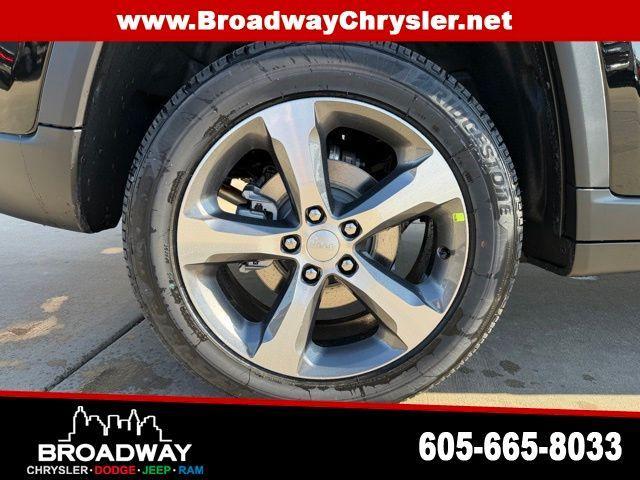 new 2026 Jeep Grand Cherokee car, priced at $46,483