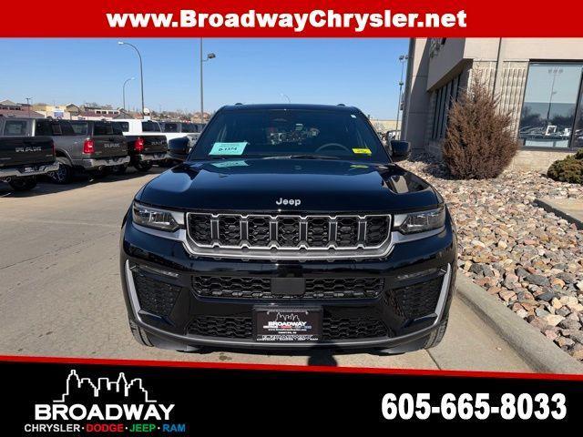 new 2026 Jeep Grand Cherokee car, priced at $46,483