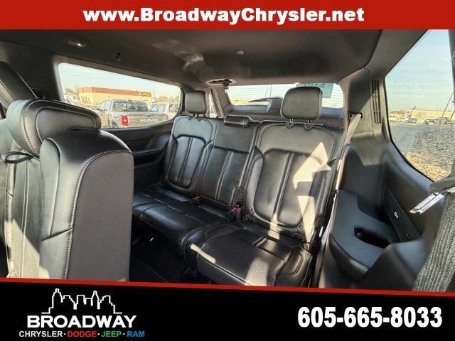 used 2022 Jeep Wagoneer car, priced at $45,890