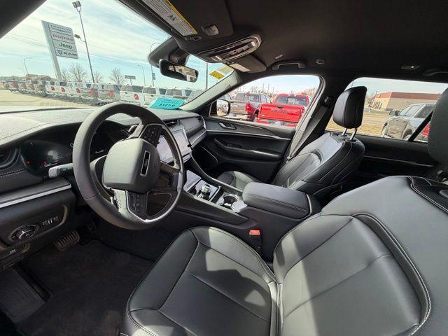 new 2026 Jeep Grand Cherokee car, priced at $46,966