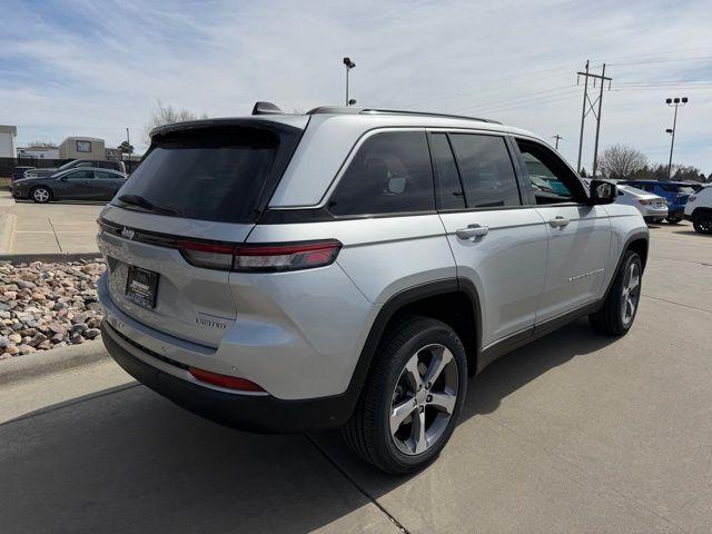 new 2026 Jeep Grand Cherokee car, priced at $46,966