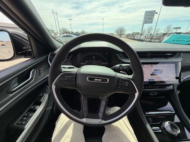 new 2026 Jeep Grand Cherokee car, priced at $46,966