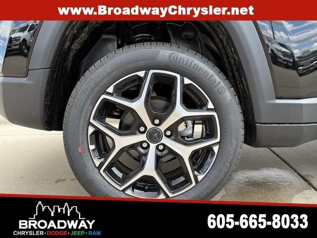 new 2025 Jeep Compass car, priced at $32,300