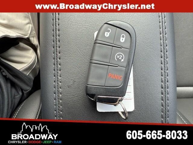 new 2025 Jeep Compass car, priced at $29,980