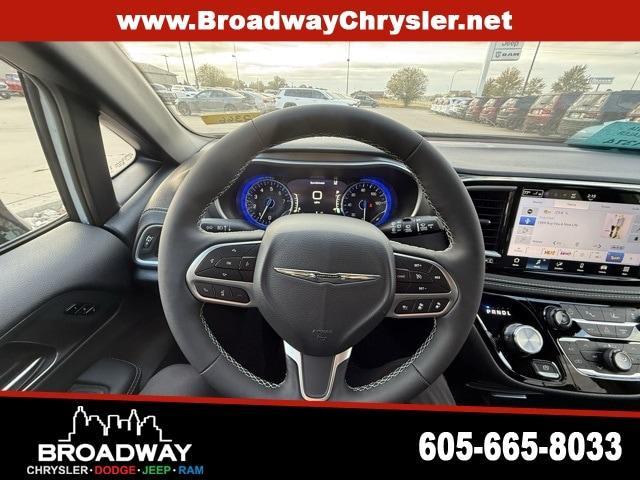 new 2026 Chrysler Pacifica car, priced at $43,565