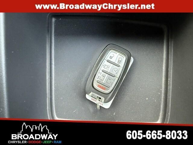 new 2026 Chrysler Pacifica car, priced at $43,565