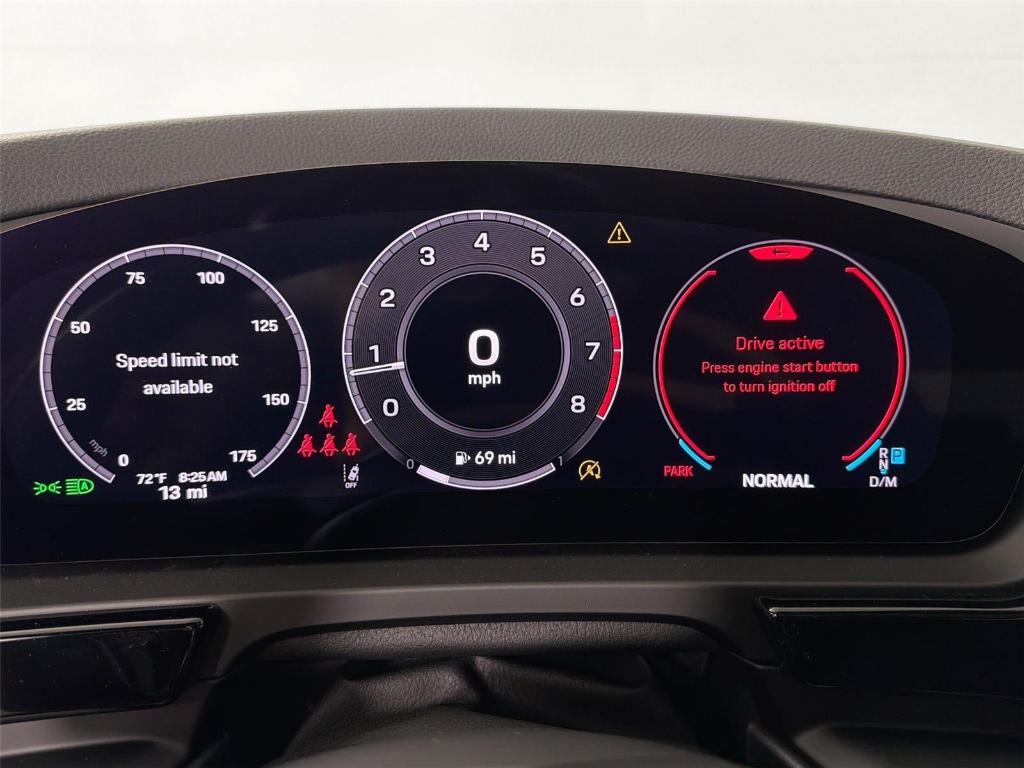 Porsche Cayenne view 19