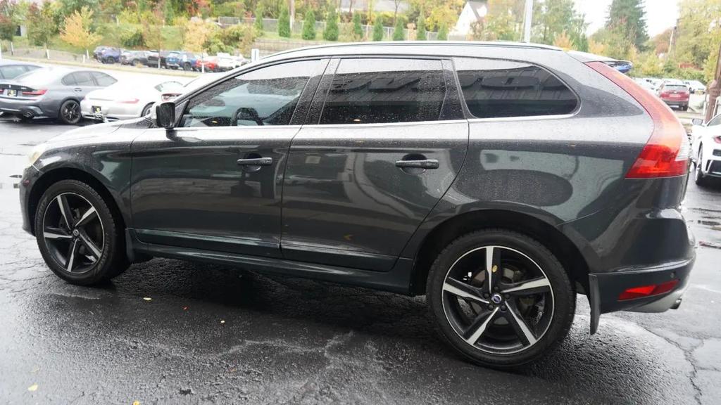 used 2016 Volvo XC60 car