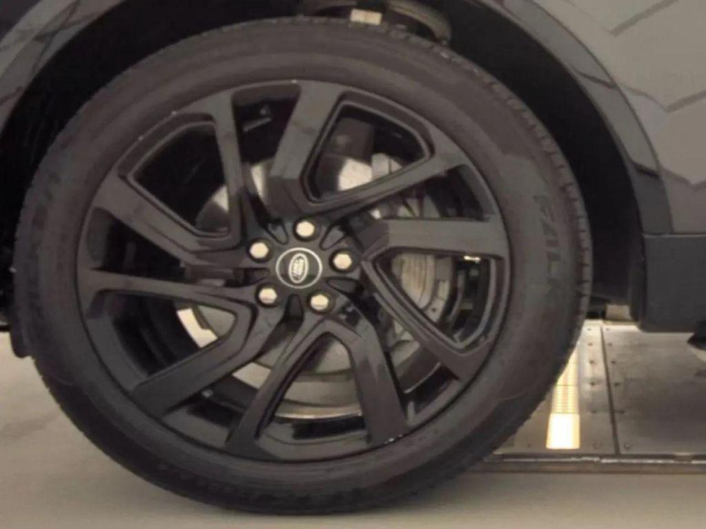 used 2023 Land Rover Discovery car, priced at $36,900