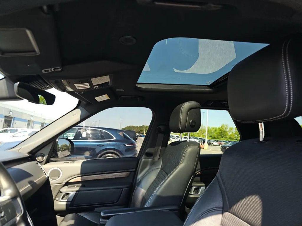 used 2023 Land Rover Discovery car, priced at $36,900